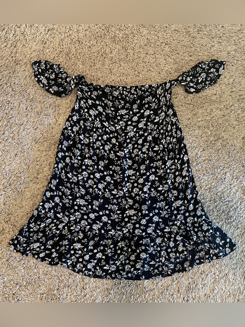 Mossimo Black and White Flower Off the Shoulder Dress